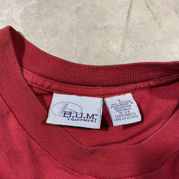 VTG Y2K B.U.M. Equipment BE Logo Tee Red Metallic Grid Graphic Shirt L - Picture 10 of 13